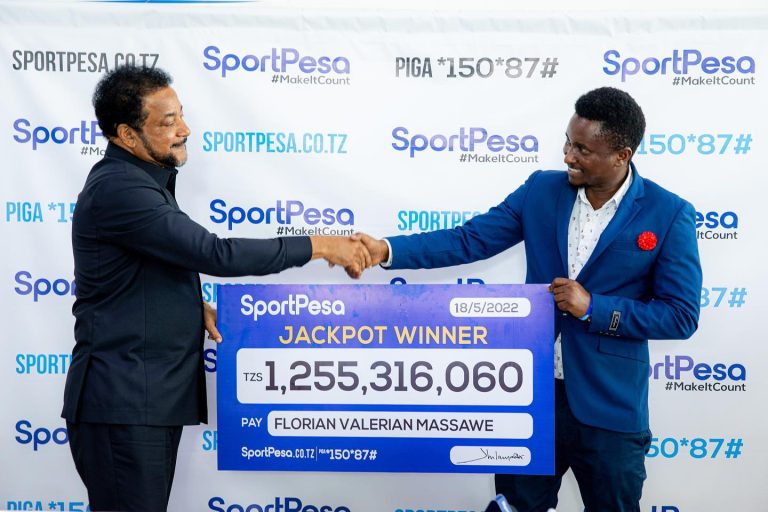 JACPOT YA SPORTPESA BILIONI YATOLEWA KWA MSHINDI