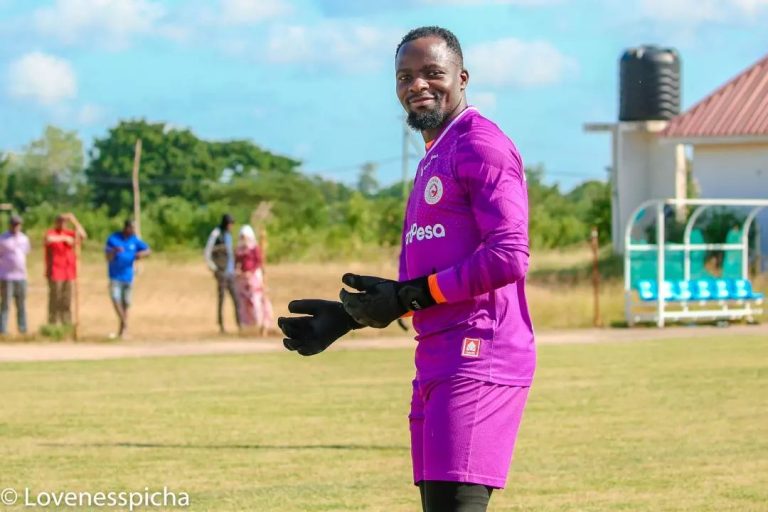 KIPA WA ZAMANI AMUONDOA KAKOLANYA SIMBA