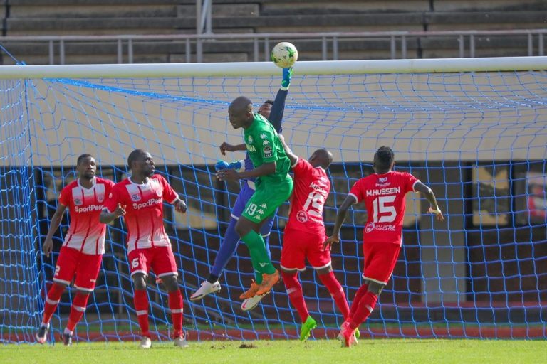 KIPA SIMBA AONGEZA MIAKA MIWILI