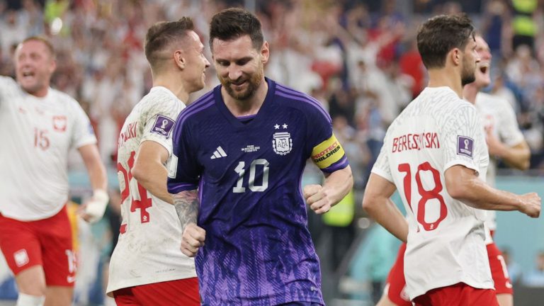 MESSI ALIKIWASHA LICHA YA KUKOSA PENALTI