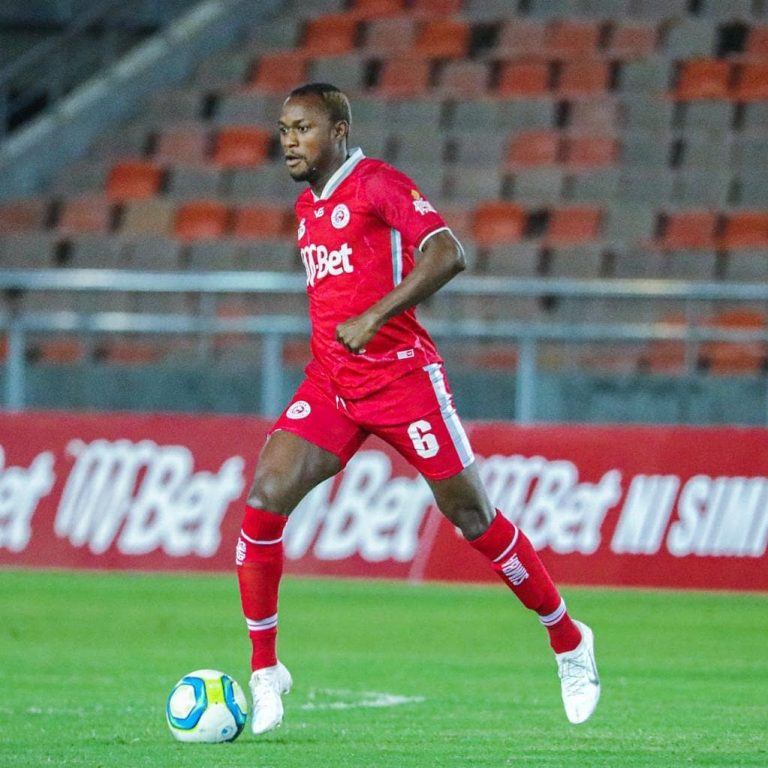 KIUNGO MNIGERIA YAMEMKUTA SIMBA