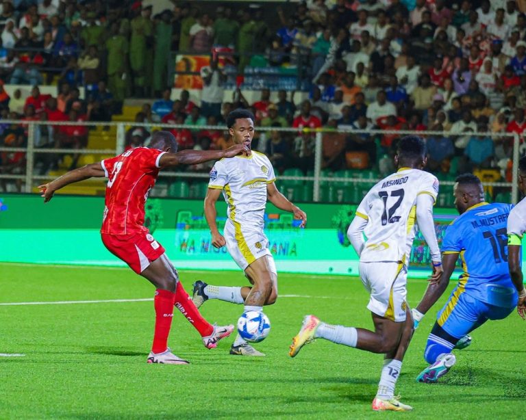 AZAM FC YAPOTEZA MCHEZO WAKE WA KWANZA BONGO