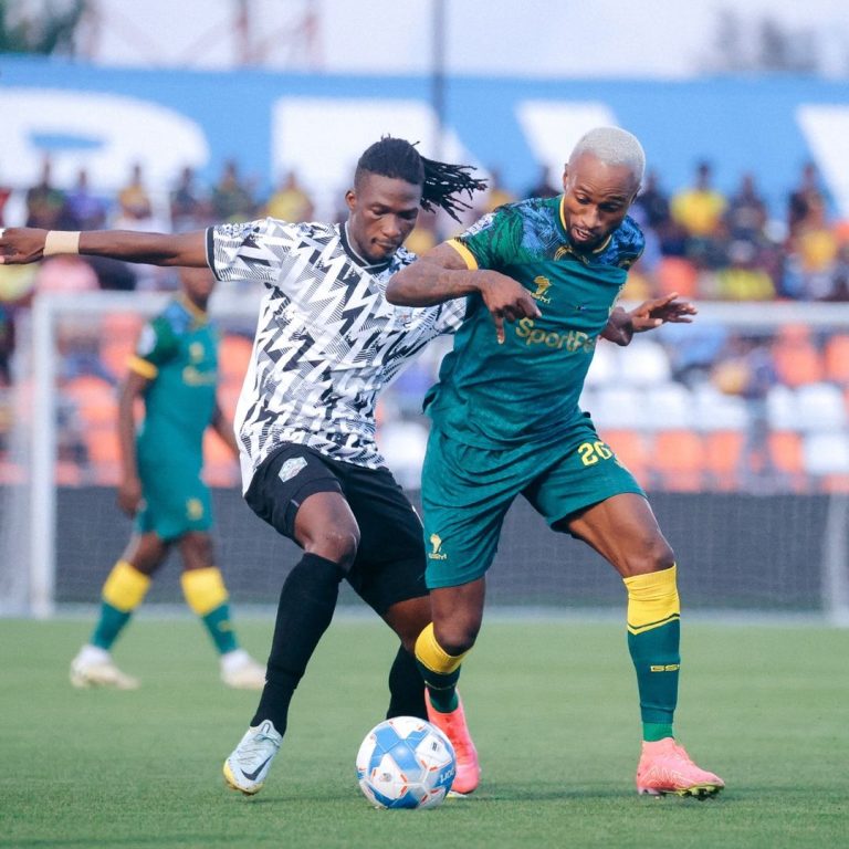 ISHU YA YANGA KUHAMA UWANJA WA AZAM COMPLEX NA MASWALI YAKE