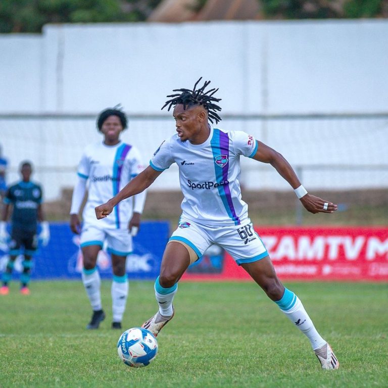 MWALIMU AWEKWA KWENYE RADA ZA TIMU KUBWA BONGO