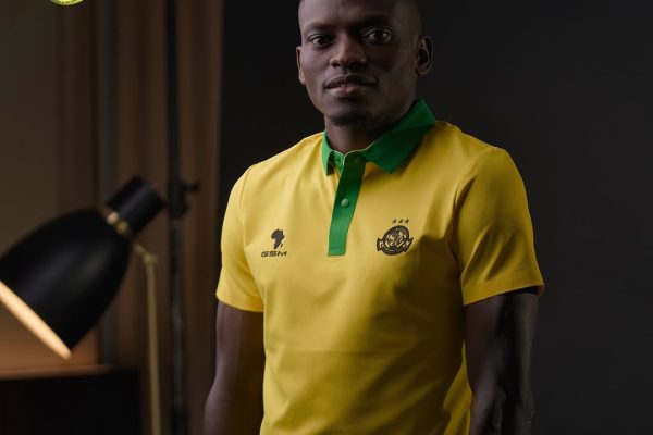 MOHAMED HUSSEN ZIMBWE JR NI NJANO NA KIJANI