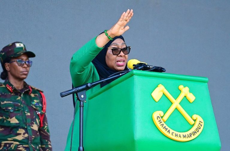 Mgombea Urais CCM Dkt. Samia Aahidi Maji Safi na Salama kwa Kila Mtanzania