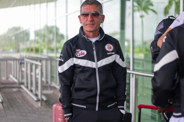 Nsingizini Hotspurs vs Simba SC, Maema, De Reuck wapewa angalizo